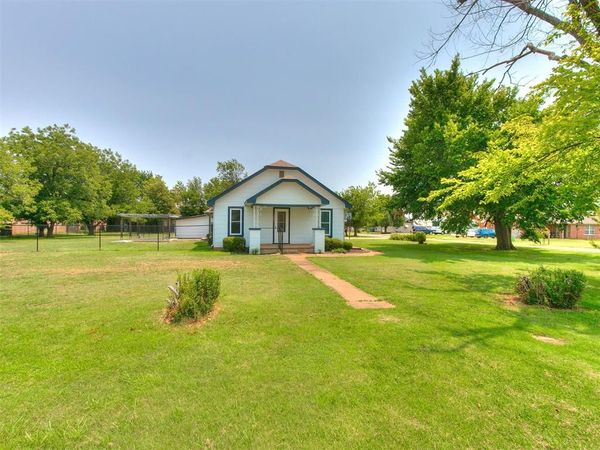 304 NW 2nd Street, Piedmont, OK 73078