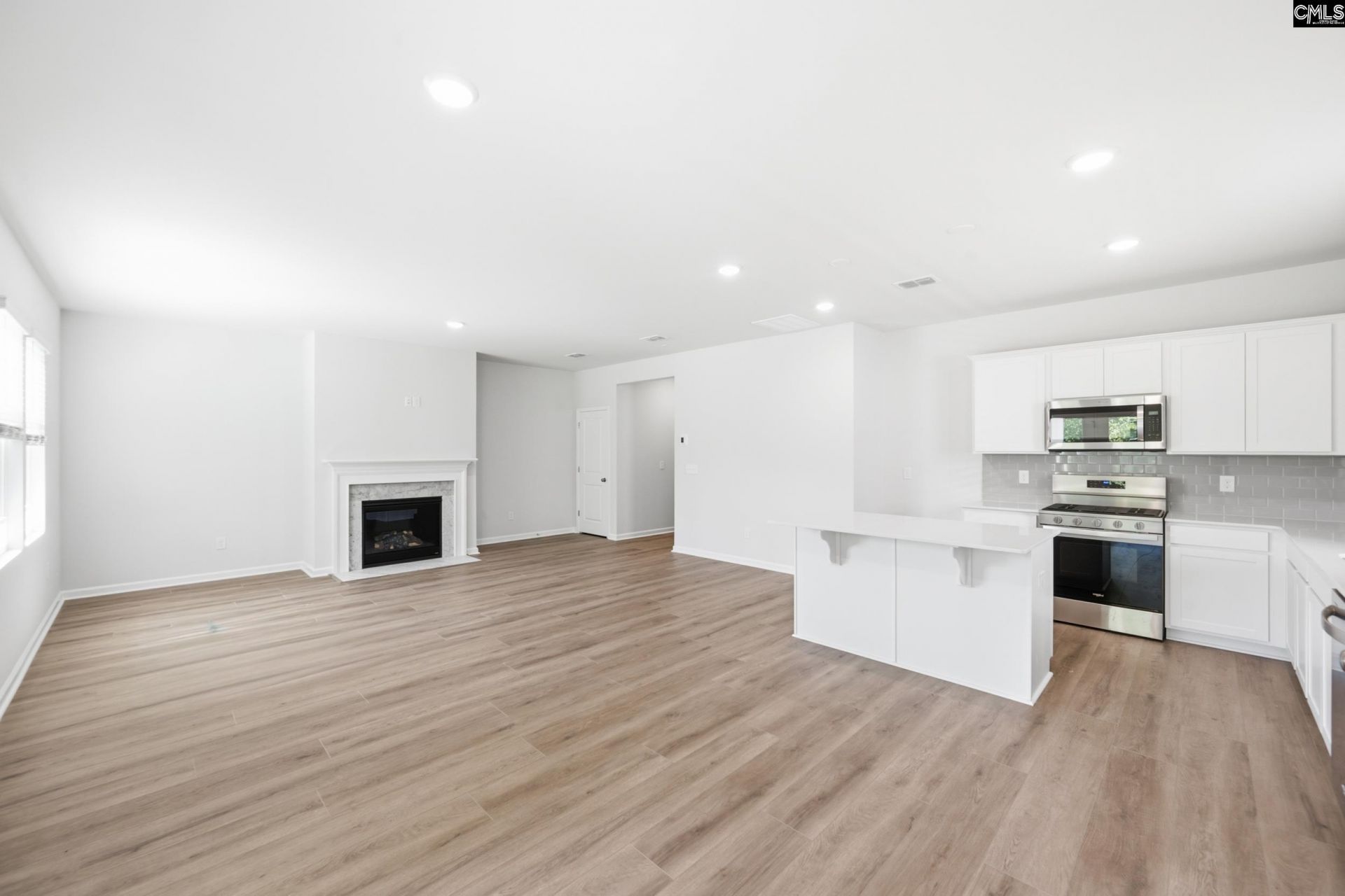 438 Edith Court Photo 14