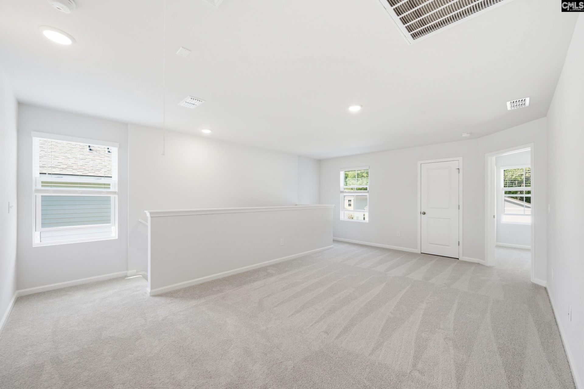 438 Edith Court Photo 17