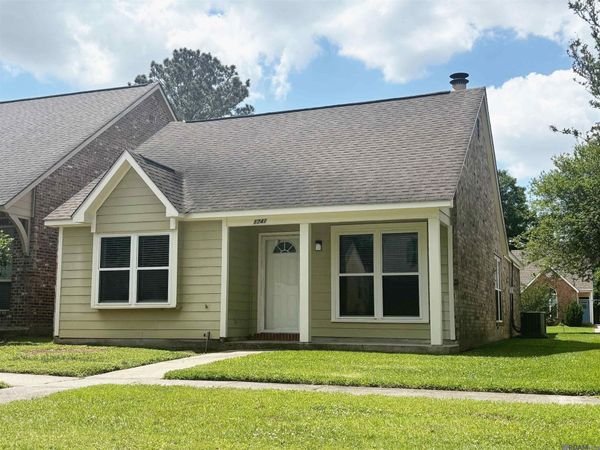 1741 Twisted Oak Ln, Baton Rouge, LA 70810