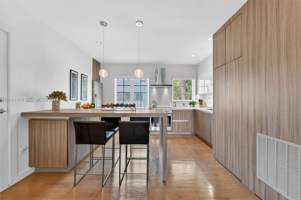 1205 Meridian Ave, Unit 3, Miami Beach, FL 33139 Photo