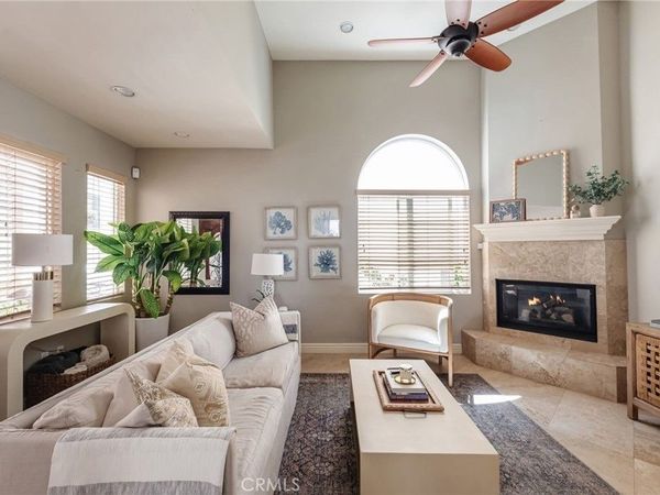 230 Ardmore Avenue, Hermosa Beach, CA 90254