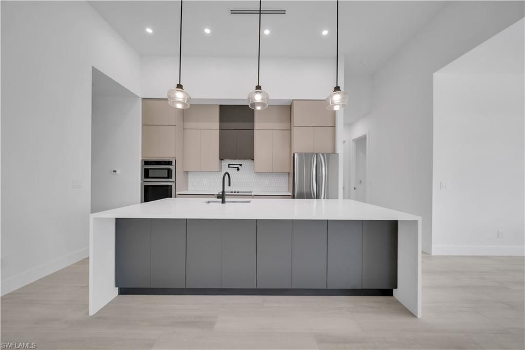 1003 Embers Pkwy W, Cape Coral, FL 33993 Photo