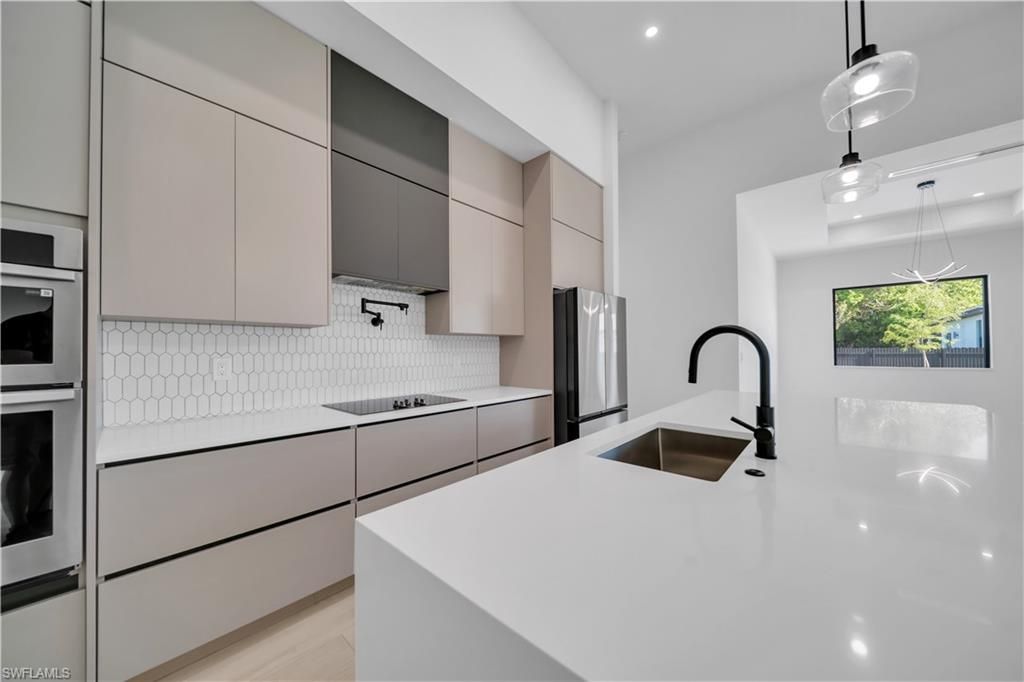 1003 Embers Pkwy W, Cape Coral, FL 33993 Photo