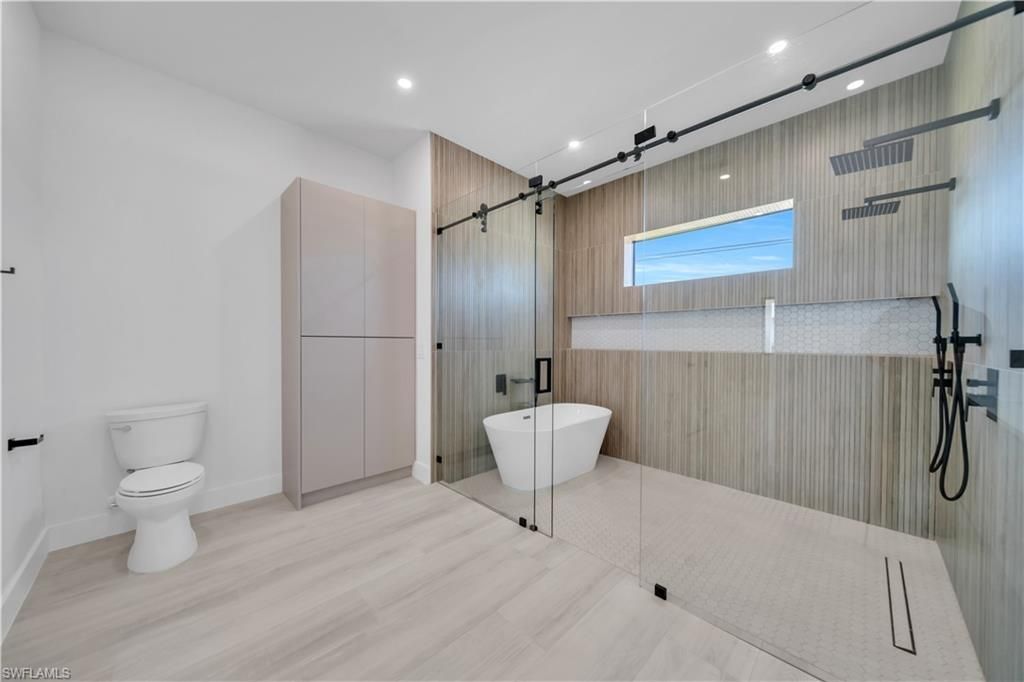 1003 Embers Pkwy W, Cape Coral, FL 33993 Photo