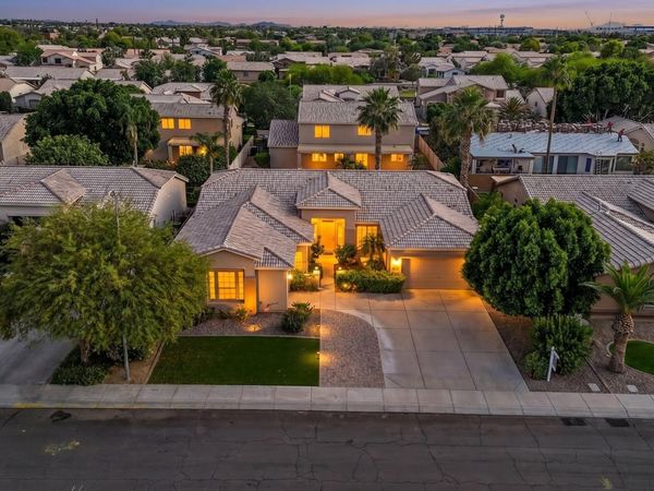 2131 W MULBERRY Drive, Chandler, AZ 85286