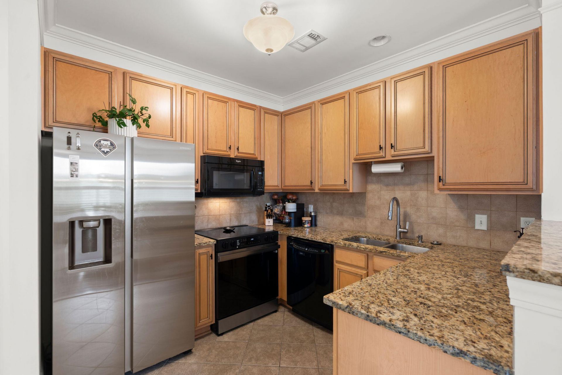 2244 Ashley Crossing Drive Photo 17