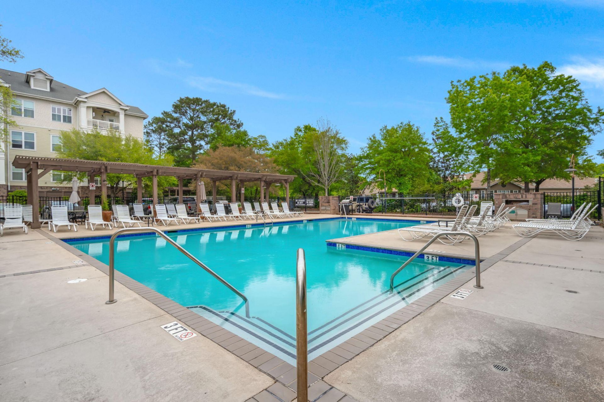 2244 Ashley Crossing Drive Photo 32