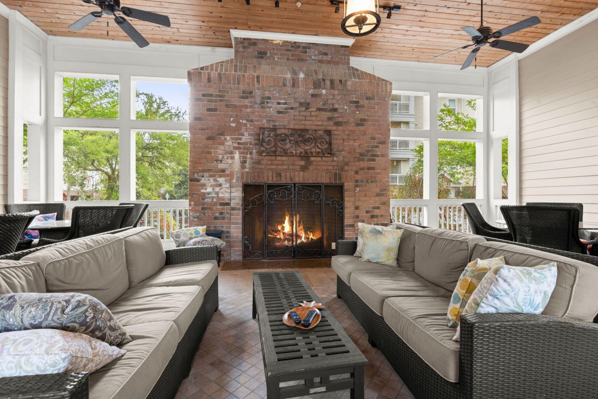 2244 Ashley Crossing Drive Photo 35