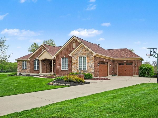 2701 Sunchase Boulevard, Burlington, KY 41005