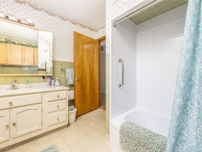 35 Poinciana Street, Newport, OH 45768 Photo 11