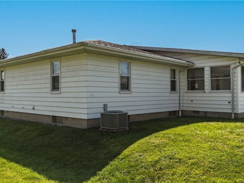 35 Poinciana Street, Newport, OH 45768 Photo 25