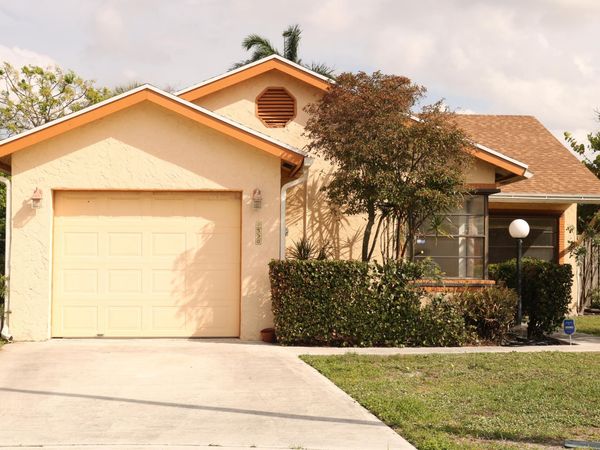 4530 E Willow Pond Ct Court E, West Palm Beach, FL 33417