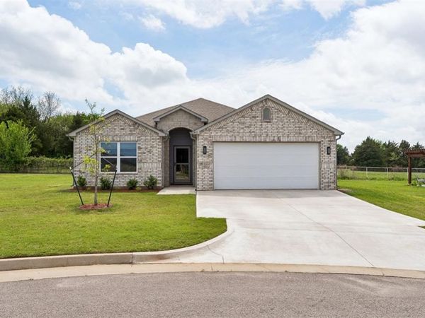 1411 Claire Court, Shawnee, OK 74804