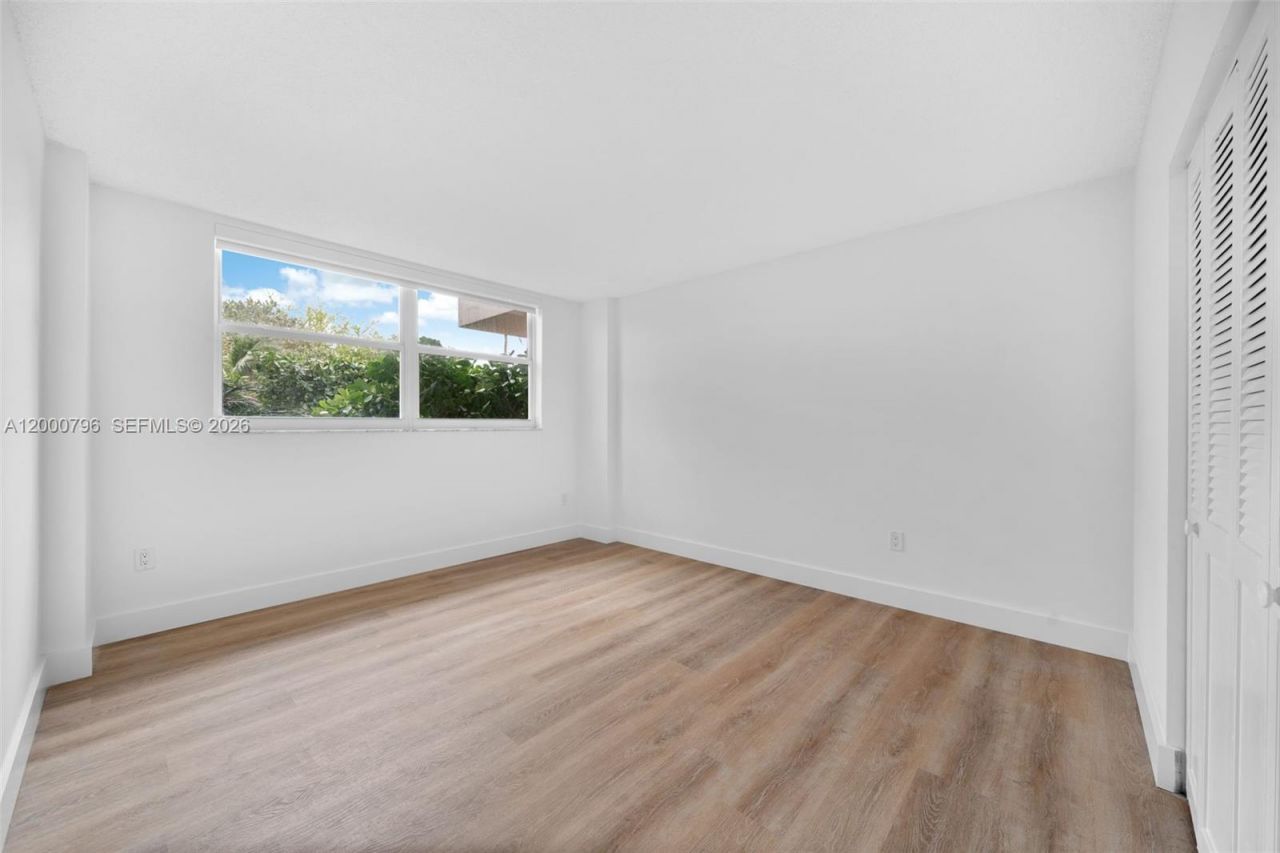 177 Ocean Lane Dr, Unit 106, Key Biscayne, FL 33149 Photo