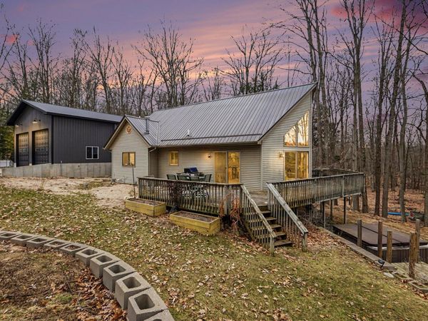 8906 E Spring Hill, Hesperia, MI 49421