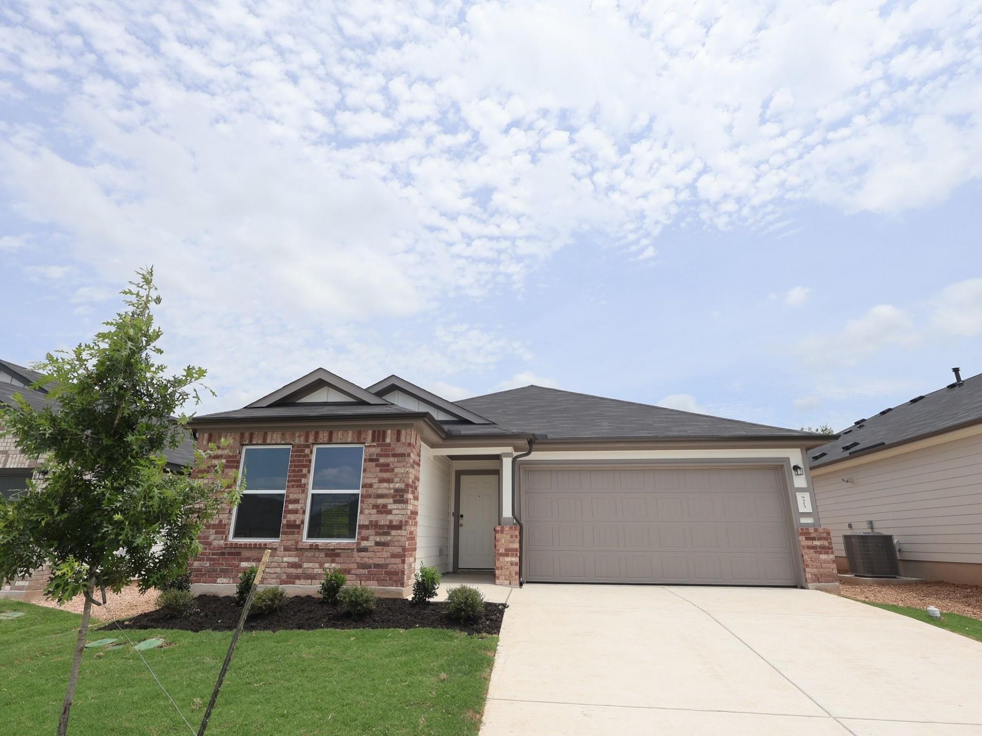9313 Corvallis Dr, Austin, TX 78747 Main Photo