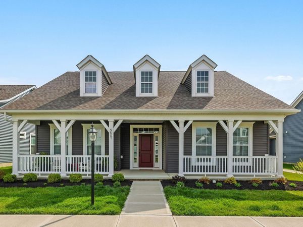 5601 Jessica Lane E, Powell, OH 43065
