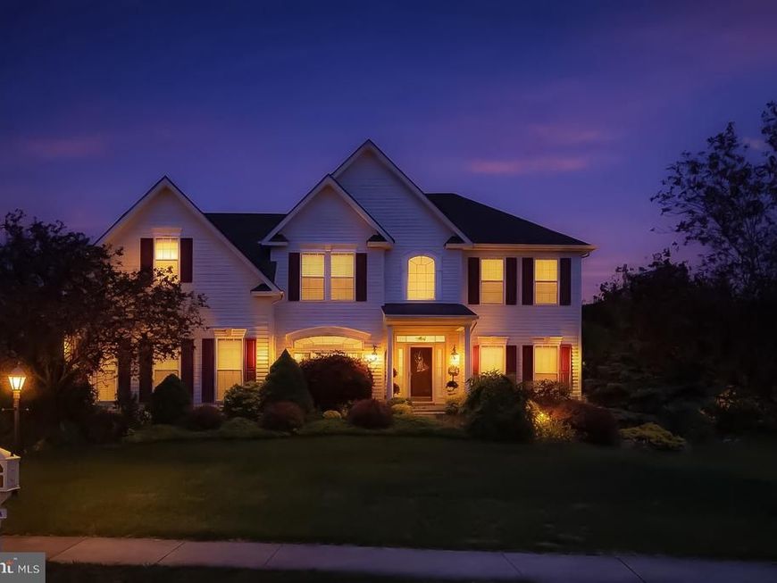 1034 Runaway Drive, Pennsburg, PA 18073 Main Photo