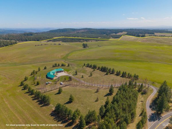 3592 Freeman Ck Rd, Lenore, ID 83541