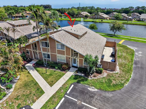 102 Maplecrest Circle, Jupiter, FL 33458