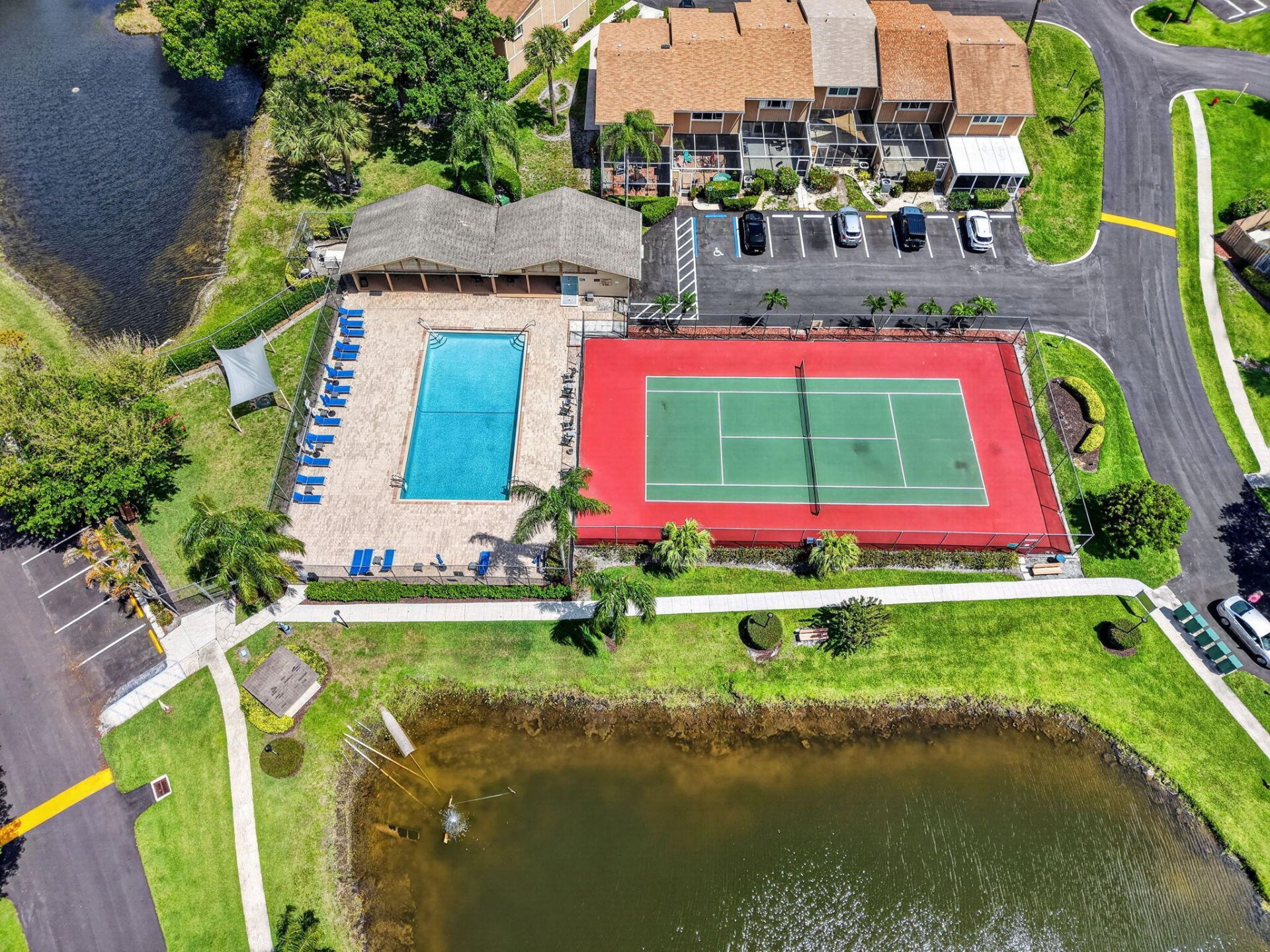 102 Maplecrest Circle, Jupiter, FL 33458 Photo