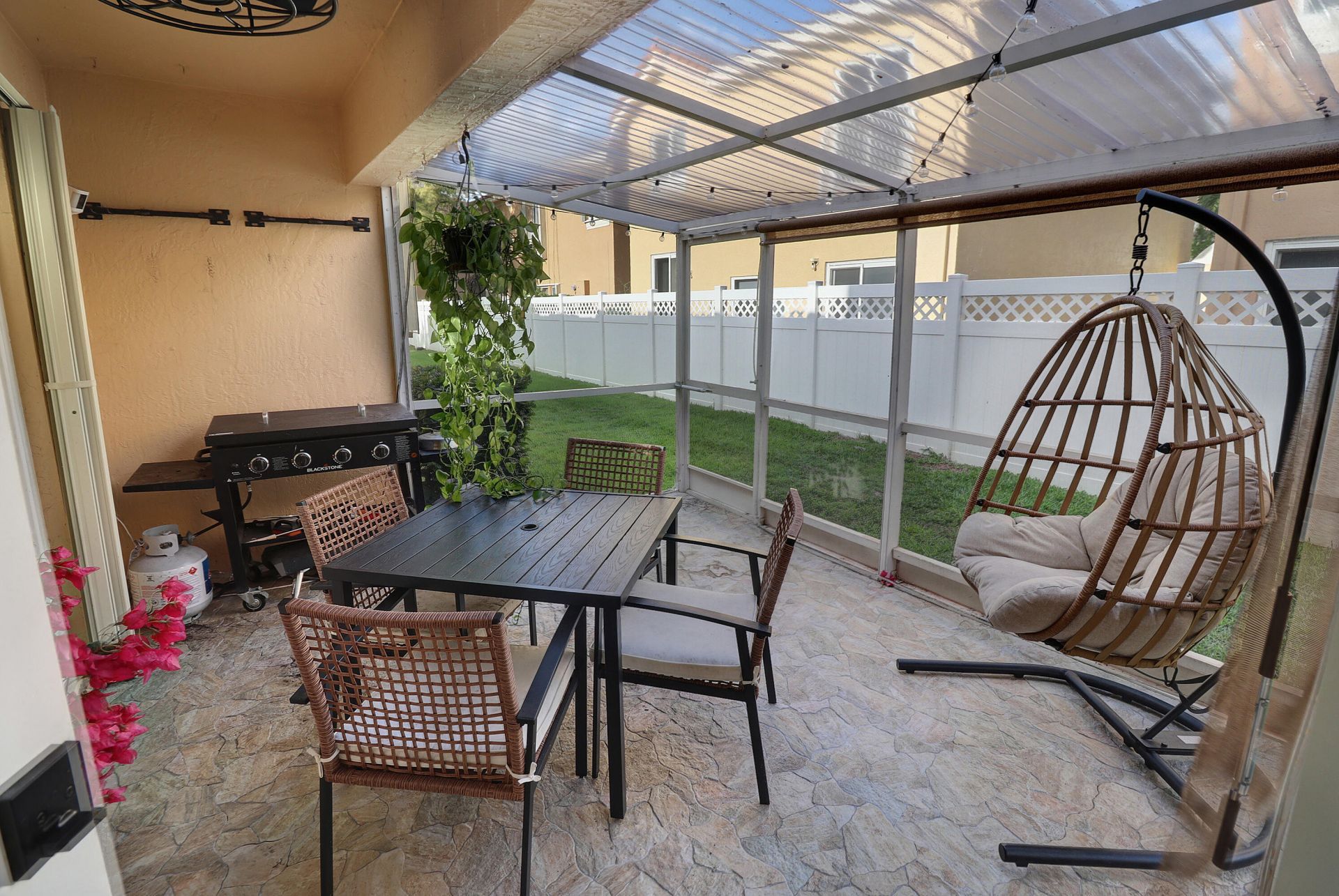 11303 Lakeview Drive, Unit 8-m, Coral Springs, FL 33071 Photo