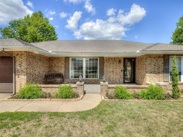 9921 Casa Linda, Oklahoma City, OK 73139