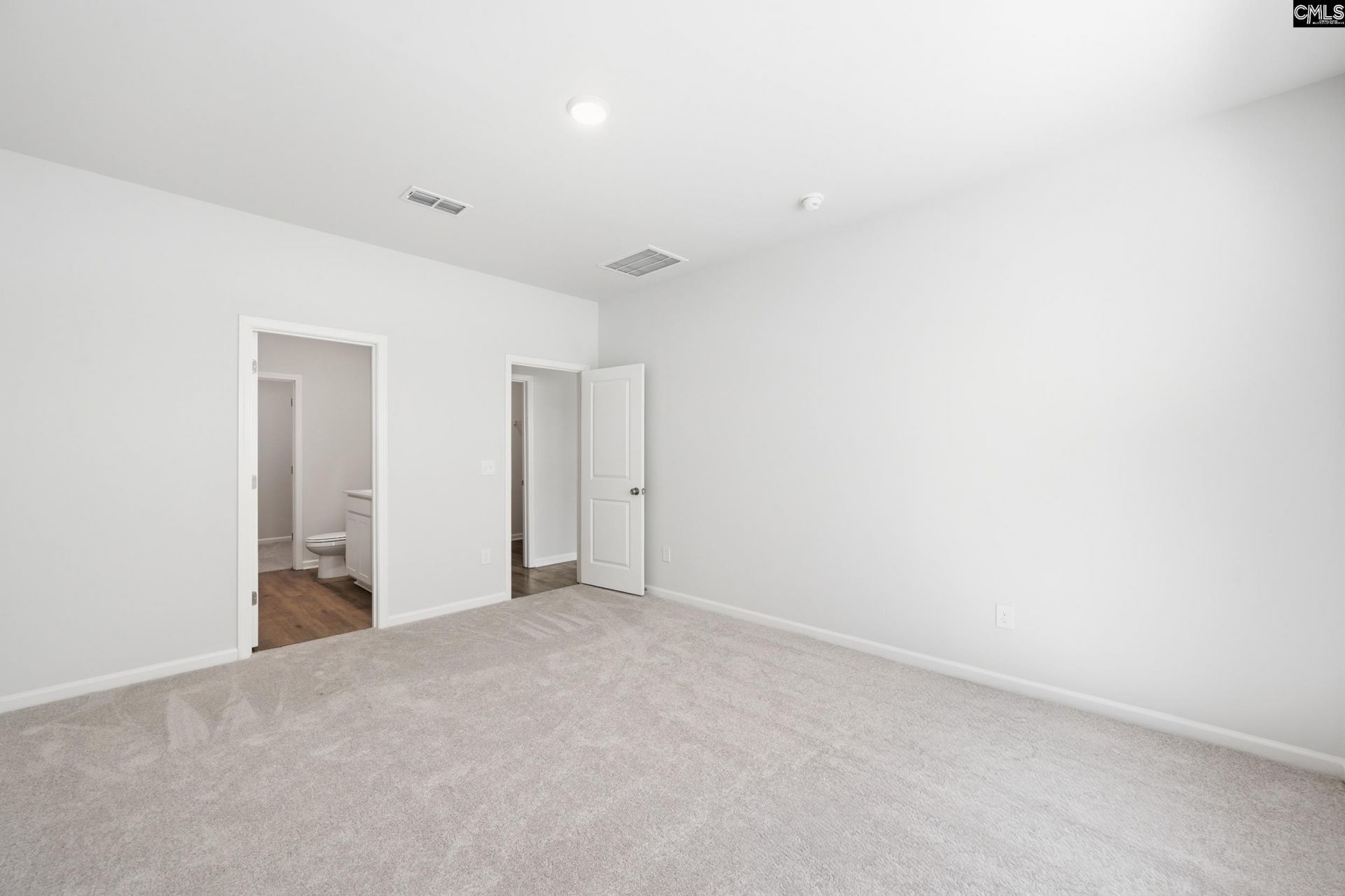 446 Edith Court Photo 17