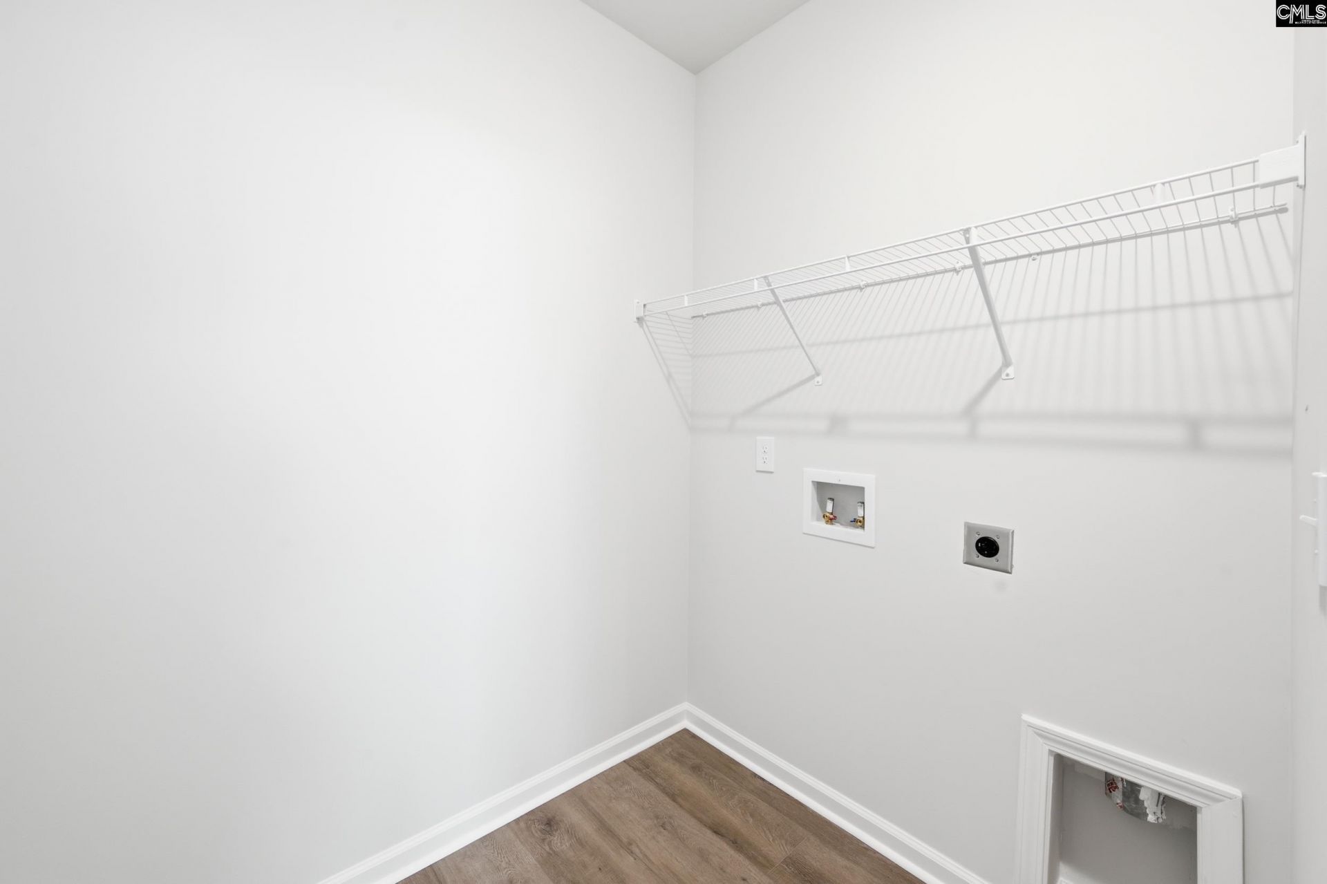 446 Edith Court Photo 23