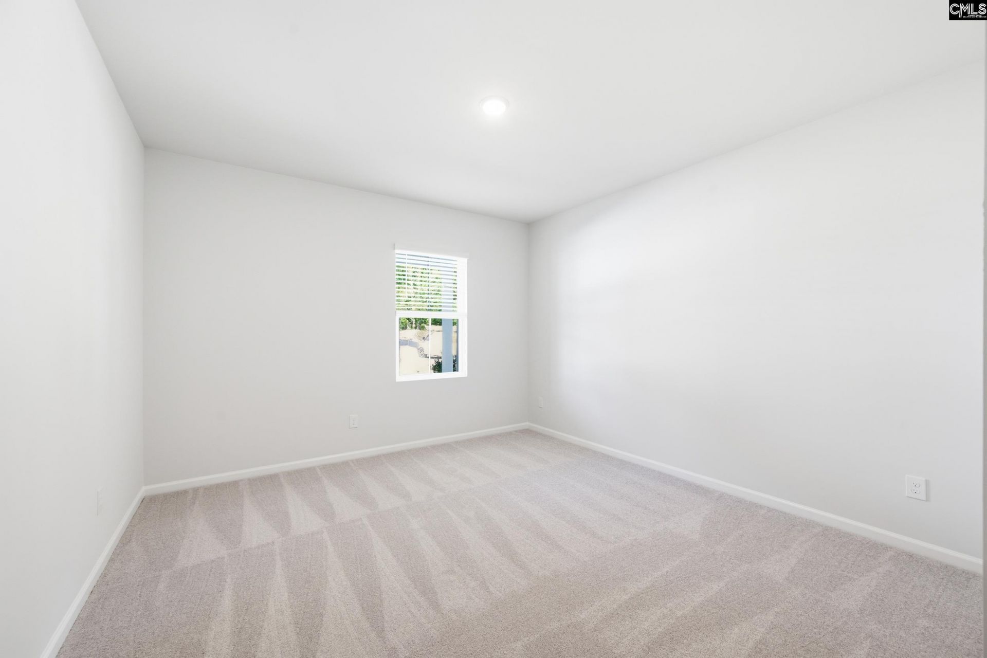 446 Edith Court Photo 24