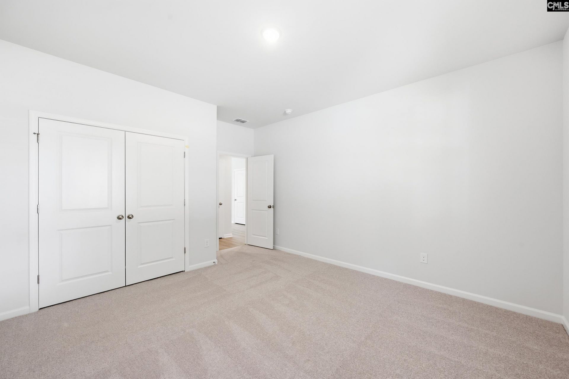 446 Edith Court Photo 25