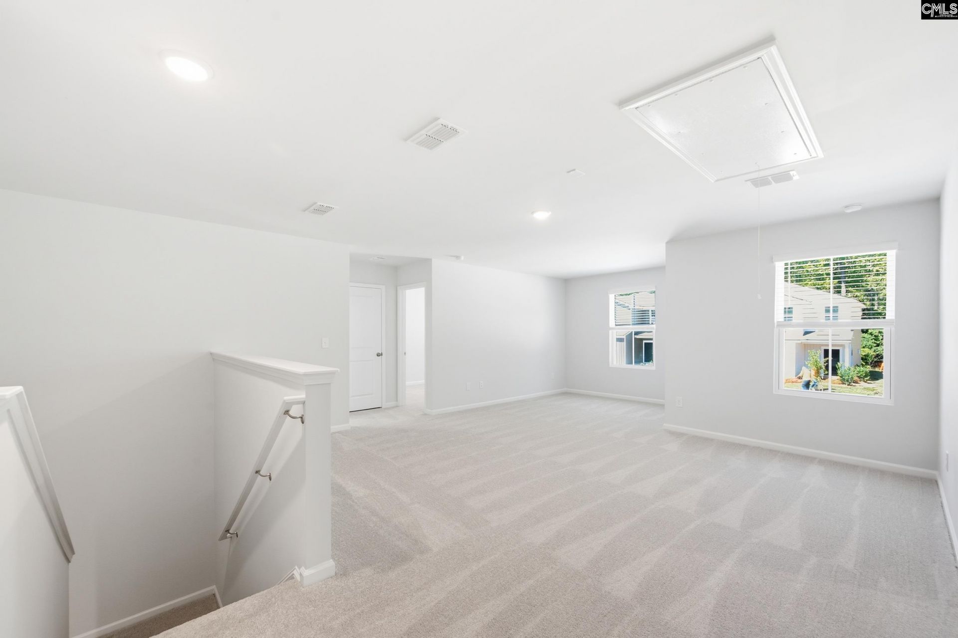 446 Edith Court Photo 27