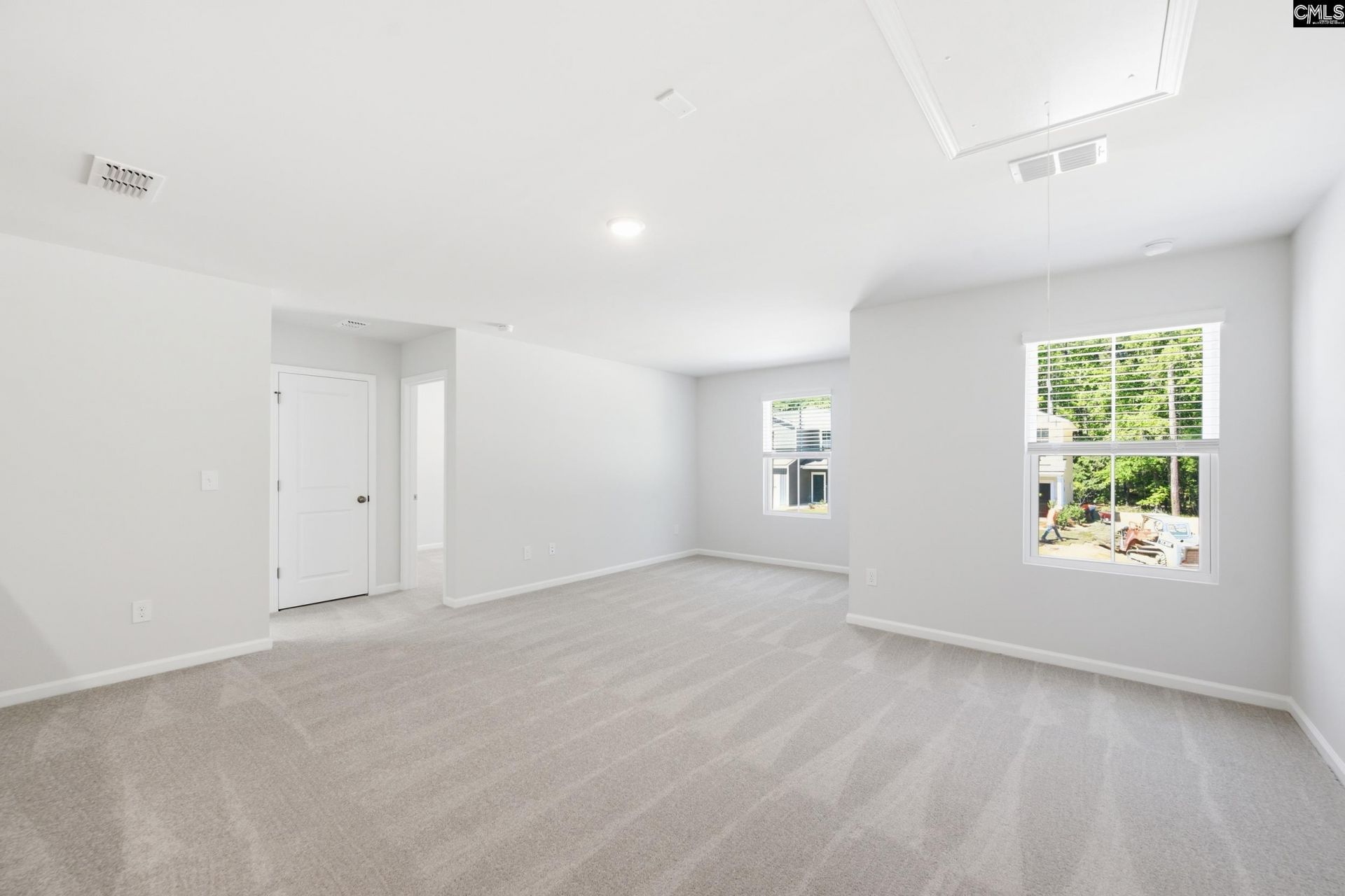 446 Edith Court Photo 28