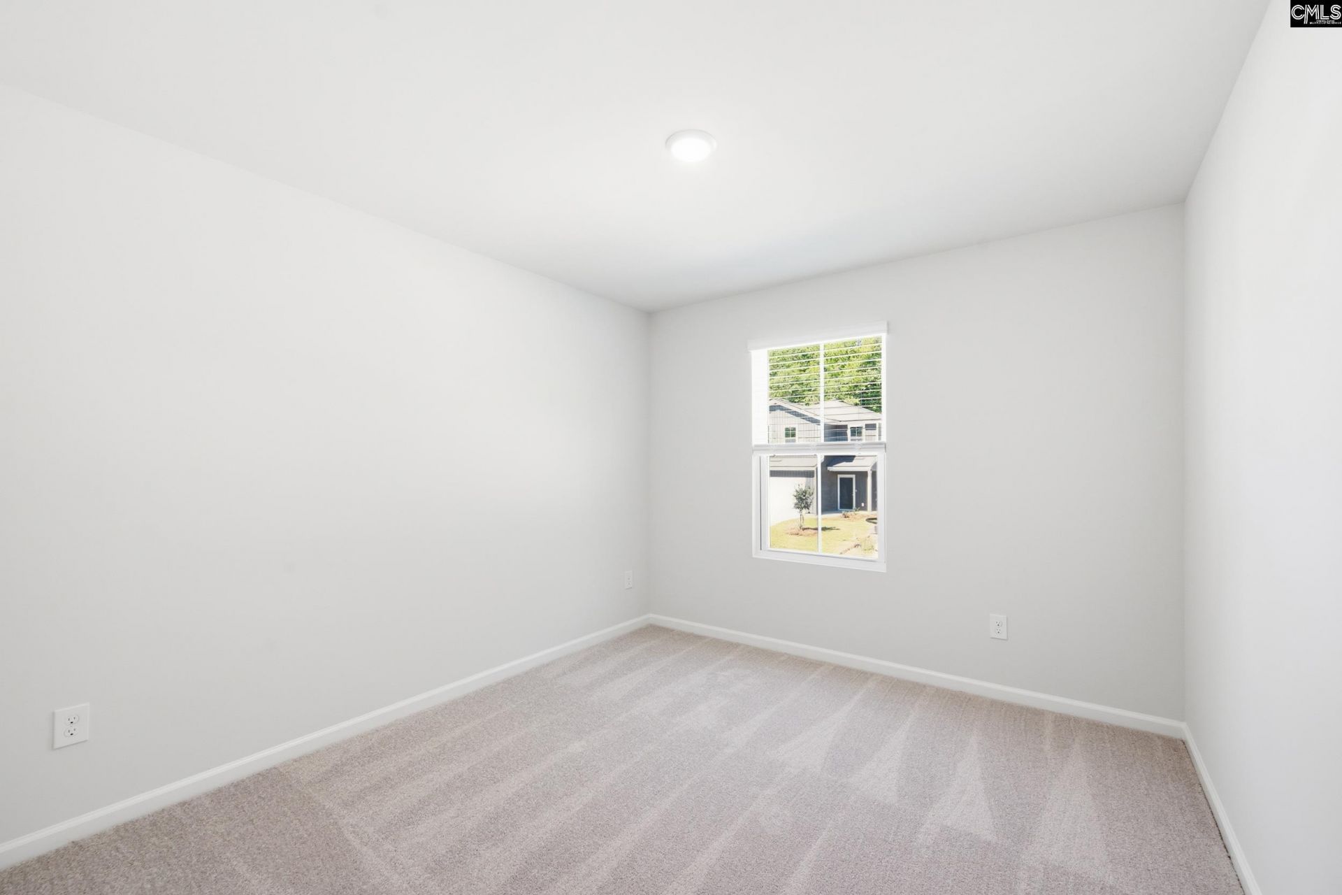 446 Edith Court Photo 30