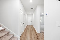 446 Edith Court photo 4