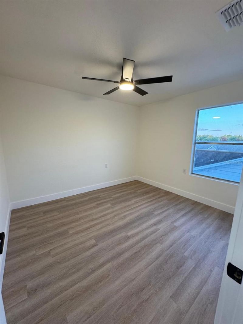 1049 Clovercrest Road, Orlando, FL 32811 Photo