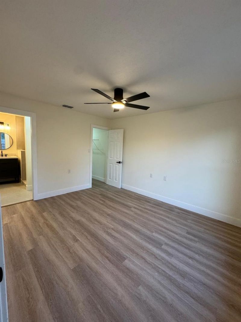 1049 Clovercrest Road, Orlando, FL 32811 Photo