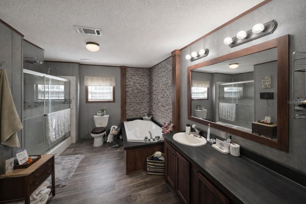 10630 NE 80th Street , Bronson, FL 32621 Photo