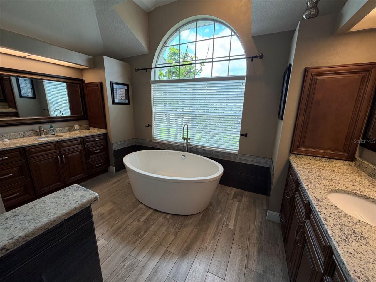 1616 Kinsmere Drive , Trinity, FL 34655 Photo