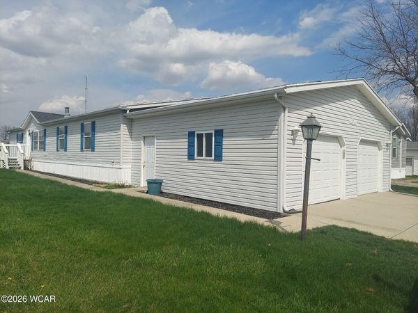 110 Steeple Chase Street, Lima, OH 45807