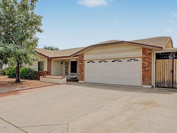 3951 E GABLE Avenue, Mesa, AZ 85206