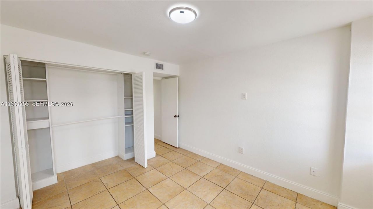 453 SW 2nd St, Unit 301C, Miami, FL 33130 Photo