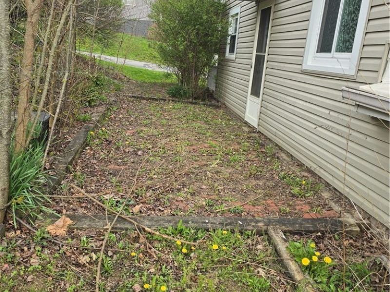 302 S Butler Street, Baltic, OH 43804 Photo 5