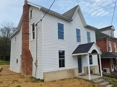 128 N WALNUT STREET, LEWISTOWN, PA 17044