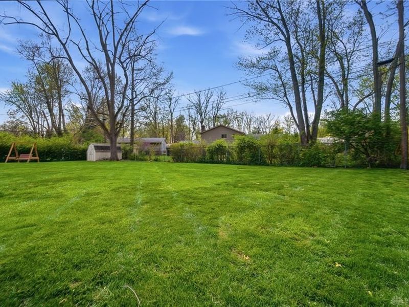 4623 Woodwell Drive, Kettering, OH 45440 Photo 4