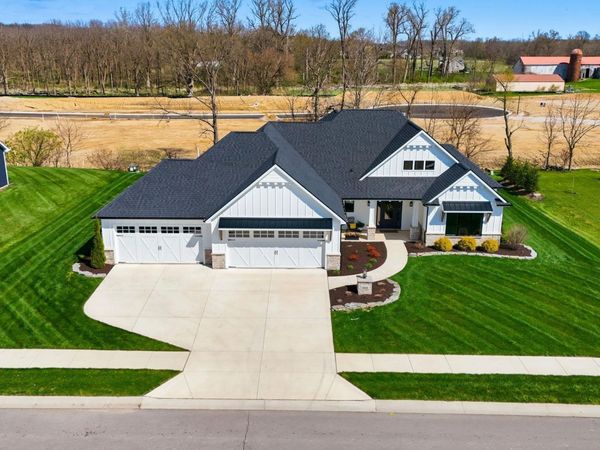 888 Cascata Trail, Huntertown, IN 46748