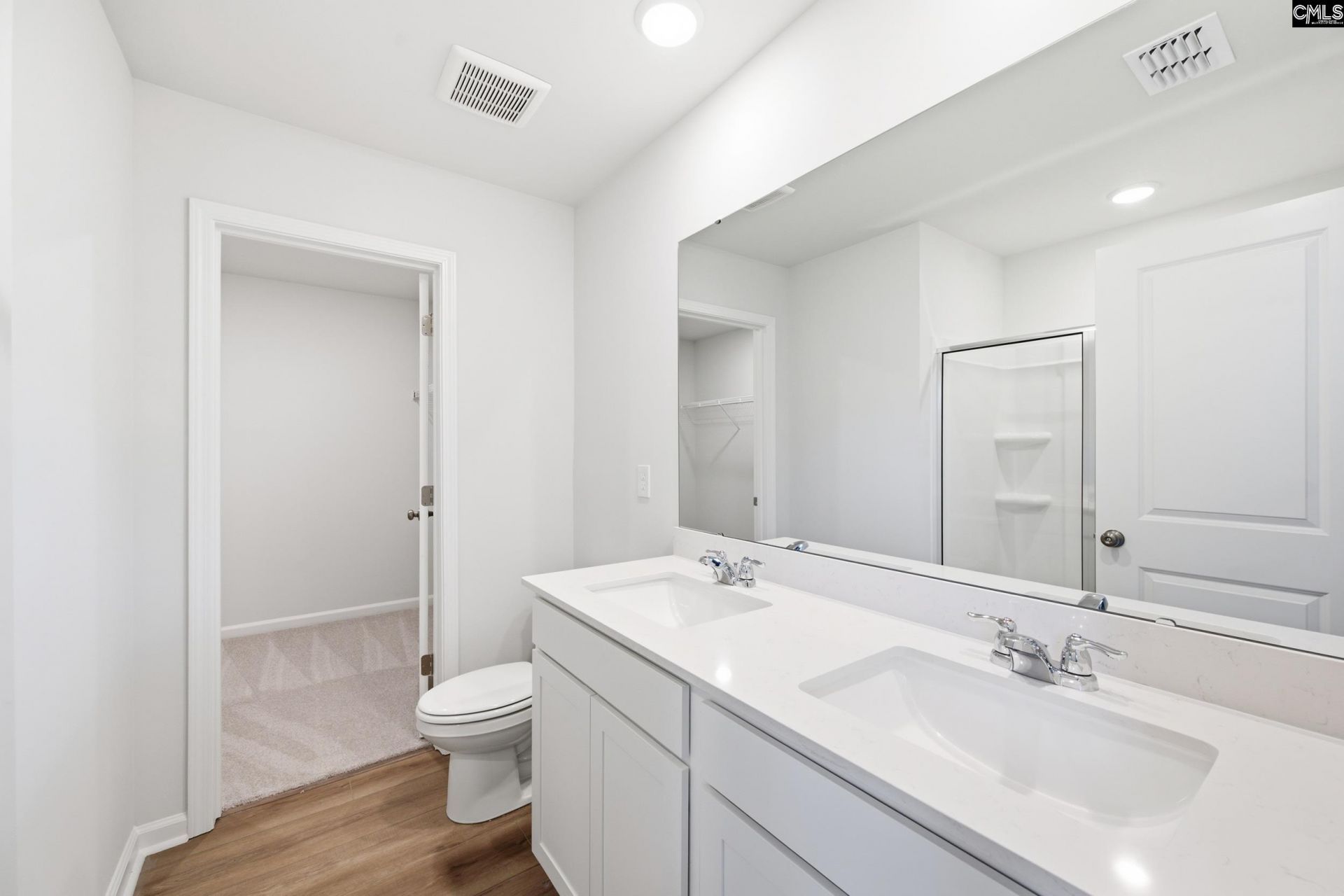 456 Edith Court Photo 32