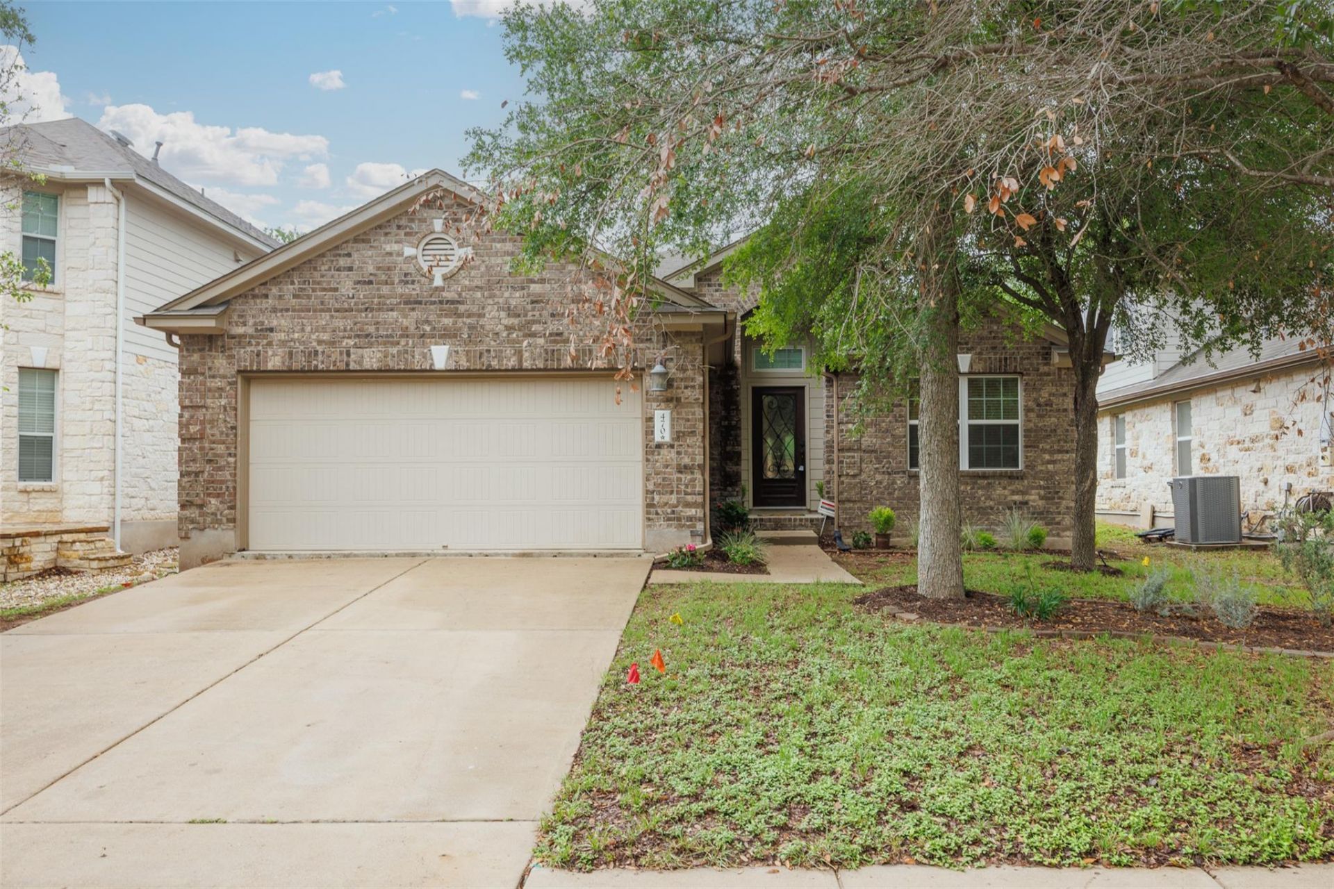 470 Middle Creek Dr, Buda, TX 78610 Main Photo