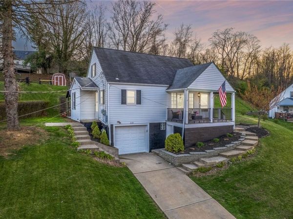 3130 Ridgeway Dr, South Park, PA 15129